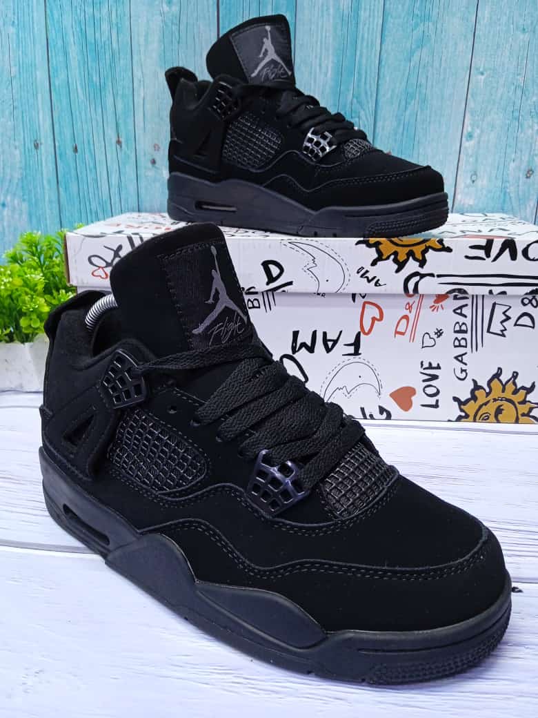 Jordan 4 Black Cat